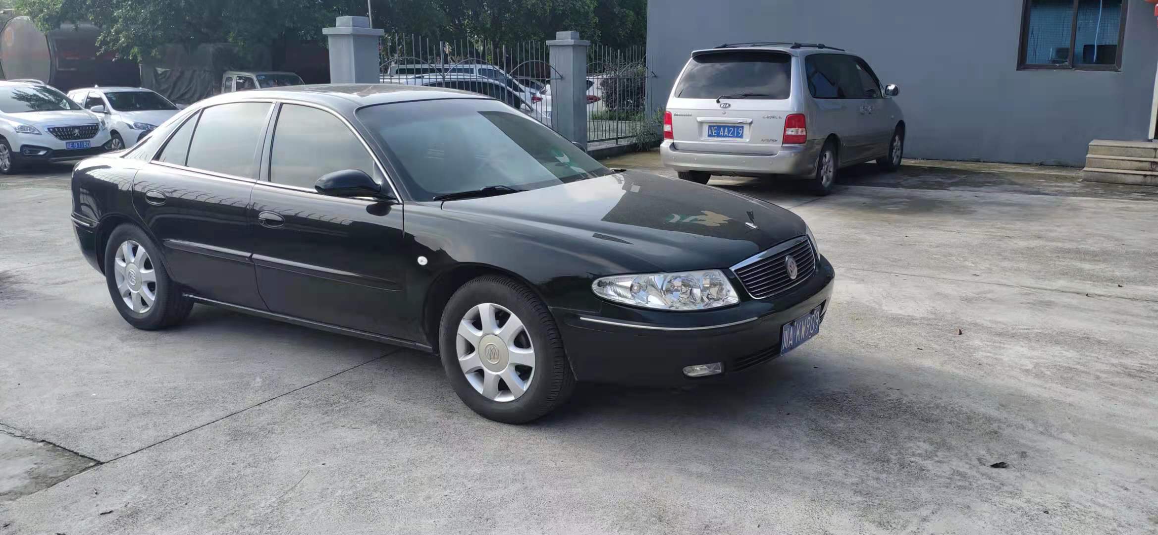 ?？怂埂⑸虾e克機(jī)車拍賣