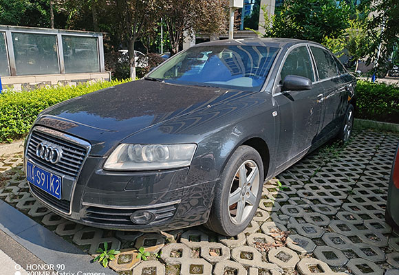 川AS91K2奧迪A6-奧迪牌FV7321CVT小型轎車一輛